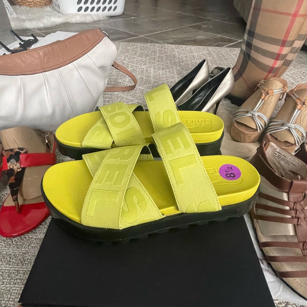 New SOREL Comfort Sandals women’s